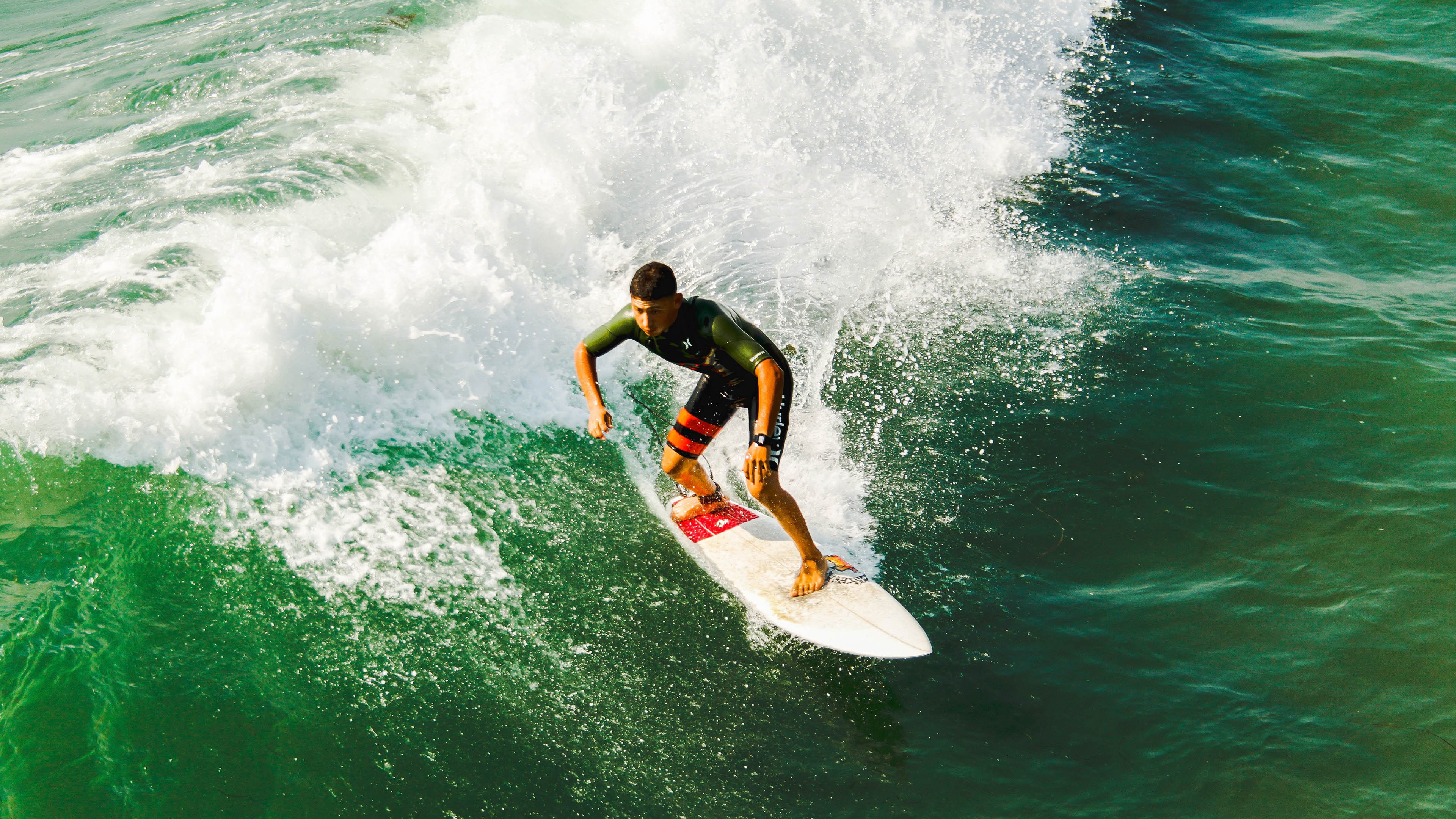 “智慧场馆+绿色基础”深度融合，行业基础设施不断完善升级，智慧场馆解决方案